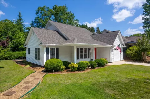 206 Grand Oak Cir, Pendleton, SC 29670 photo 2