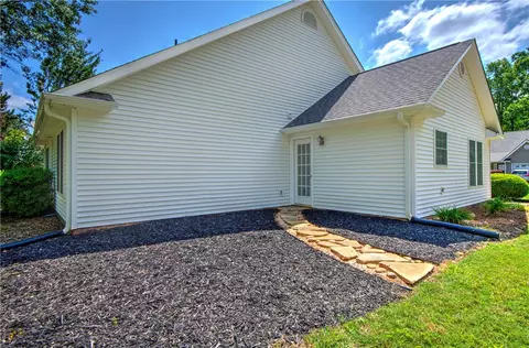 206 Grand Oak Cir, Pendleton, SC 29670 photo 5