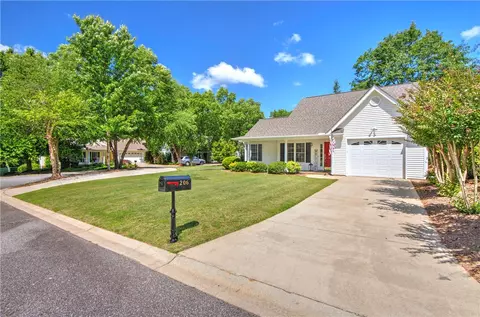 206 Grand Oak Cir, Pendleton, SC 29670 photo 3