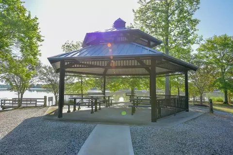 730 Eagles Harbor Dr, Hodges, SC 29653 photo 6