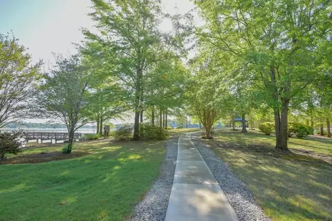 730 Eagles Harbor Dr, Hodges, SC 29653 photo 5
