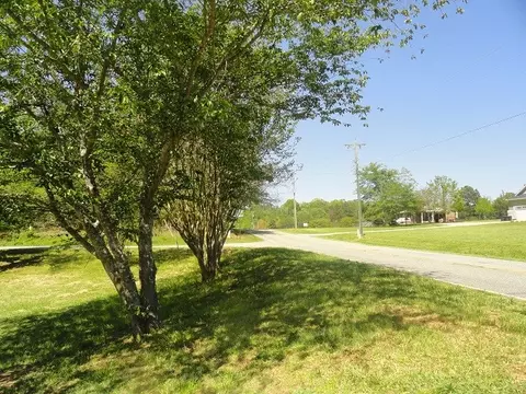1411 Five Forks Rd, Pendleton, SC 29670 photo 2