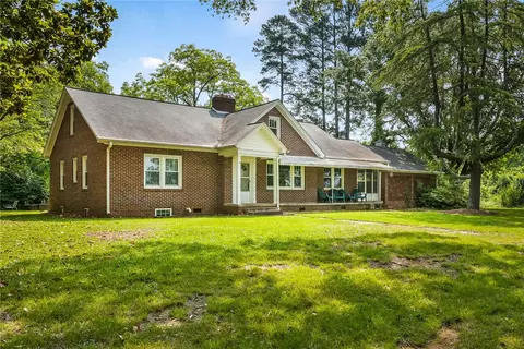 1033 Gw Stevens Rd, Belton, SC 29627