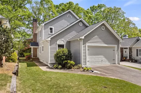 106 Club House Ct, Taylors, SC 29687
