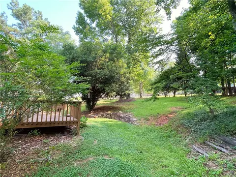 628 Slickum Rd, Easley, SC 29640 photo 5