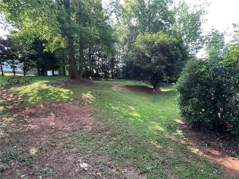 628 Slickum Rd, Easley, SC 29640 photo 8