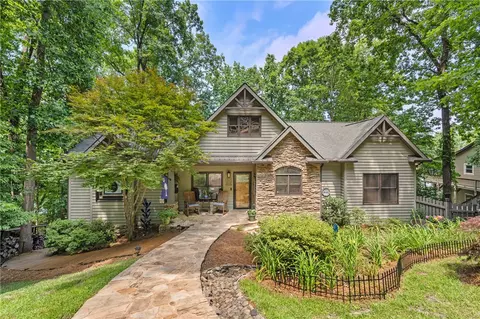 207 Riverlake Rd, Fair Play, SC 29643