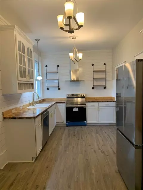 10 Carolina Ave, Honea Path, SC 29654 photo 8