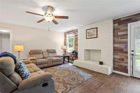 120 Robinwood Ln, Pelzer, SC 29669 photo 6