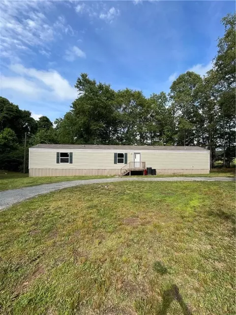 386 Mountain View Church Rd, Six Mile, SC 29682