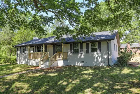 208 Magnolia Ter, Pendleton, SC 29670