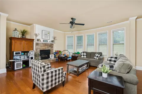 1012 Hillcrest Ct, Anderson, SC 29621 photo 8