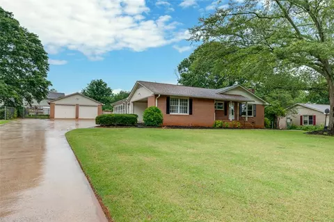 1910 Millgate Rd, Anderson, SC 29621