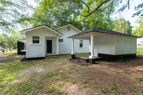 18 Dendy St, Pelzer, SC 29669 photo 6