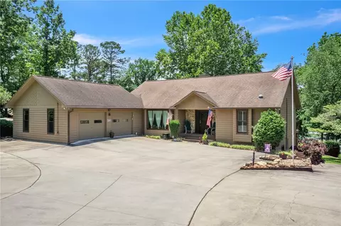 4711 Great Oaks Dr, Anderson, SC 29625