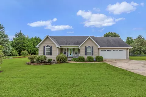 201 Green Tree Trl, Westminster, SC 29693