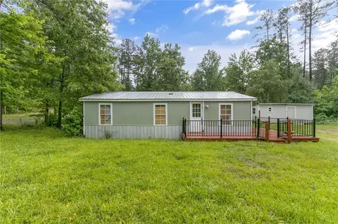 113 Dixon Rd, Westminster, SC 29693
