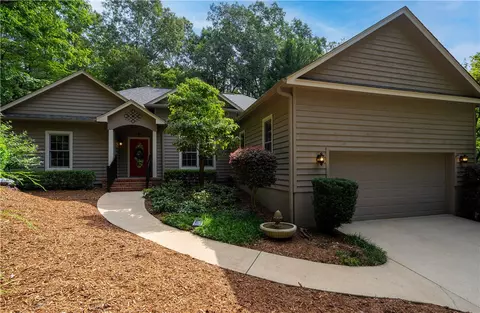 19 Quartermaster Dr, Salem, SC 29676