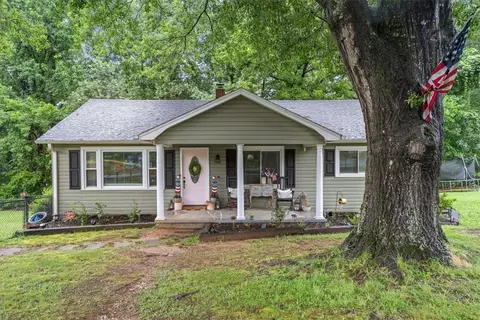790 Wolf Creek Rd, Pickens, SC 29671
