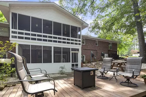 513 Browning Rd, Central, SC 29630 photo 2