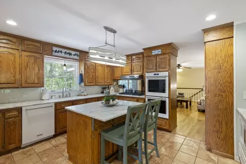 513 Browning Rd, Central, SC 29630 photo 8