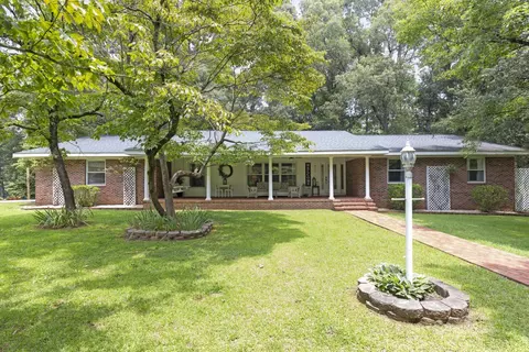 513 Browning Rd, Central, SC 29630