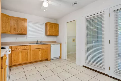 101 Crown Ct, Williamston, SC 29697 photo 10
