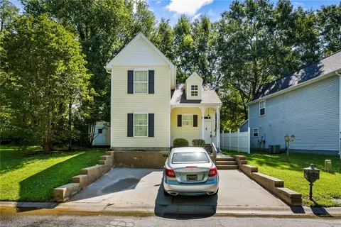 101 Crown Ct, Williamston, SC 29697