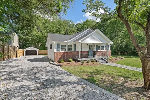 5 Spring St, Pelzer, SC 29669 photo 3