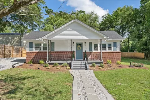 5 Spring St, Pelzer, SC 29669