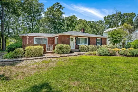 2415 Pope Dr, Anderson, SC 29625
