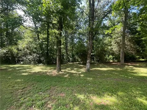 750 Fairview Farms Cir, Lavonia, SC 30553