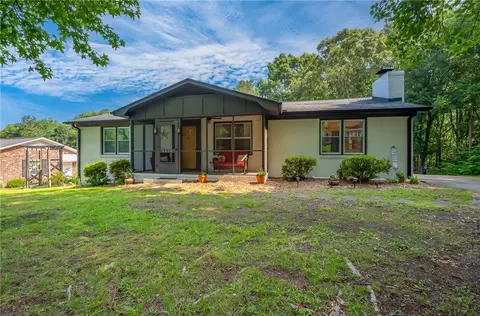 1116 Tall Oaks Cir, Piedmont, SC 29673
