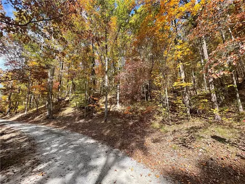 5 Piper Ln # B, Pickens, SC 29671