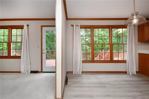 204 Old Forest Rd, Easley, SC 29640 photo 10