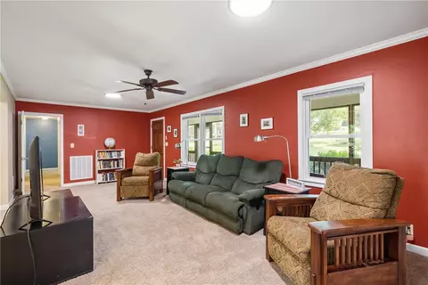 202 Heather Dr, Central, SC 29630 photo 12