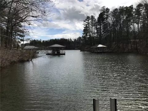 208 Rocky Springs Dr, Salem, SC 29676