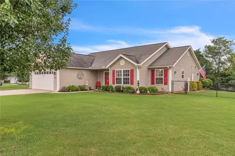 104 Baltic Ave, Anderson, SC 29621 photo 2