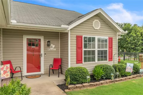 104 Baltic Ave, Anderson, SC 29621 photo 3