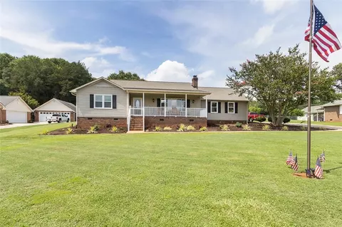 1005 Ladys Ln, Anderson, SC 29621