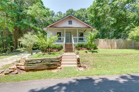 116 Aiken St, Central, SC 29630