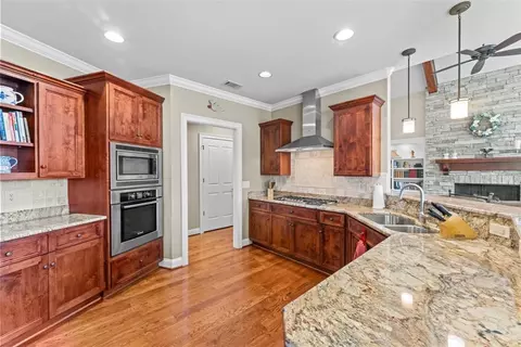 357 Stardust Ln, Seneca, SC 29672 photo 10
