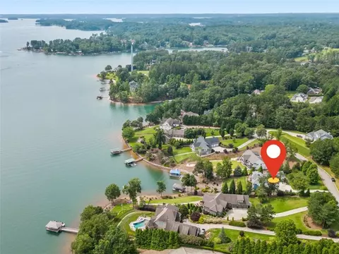 357 Stardust Ln, Seneca, SC 29672 photo 3