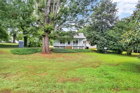 935 Cherry St, Pendleton, SC 29670 photo 3