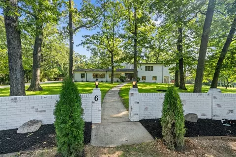 6 Fenwick Ct, Greenville, SC 29617