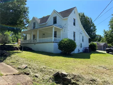 3 Ridge Row St, Piedmont, SC 29673