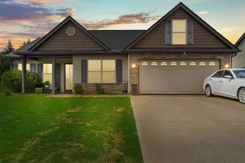 19 Robin Dr, Anderson, SC 29626