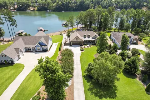 415 Natures View Dr, Salem, SC 29676