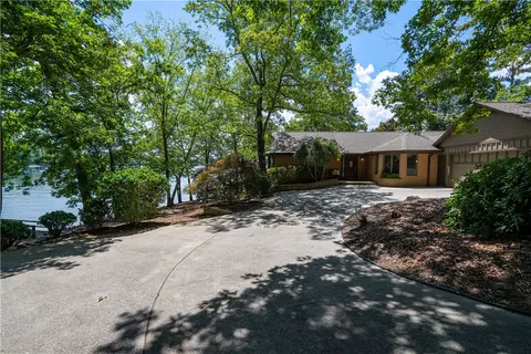 7 Rum Row Ct, Salem, SC 29676