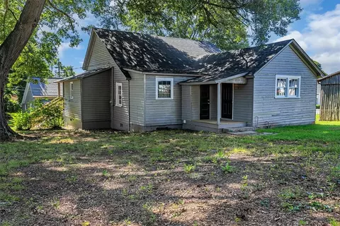 3 Baldwin St, Pelzer, SC 29669